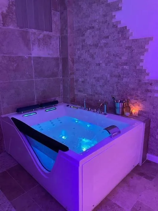 Le Temple Du Spa Vienne  Apartment